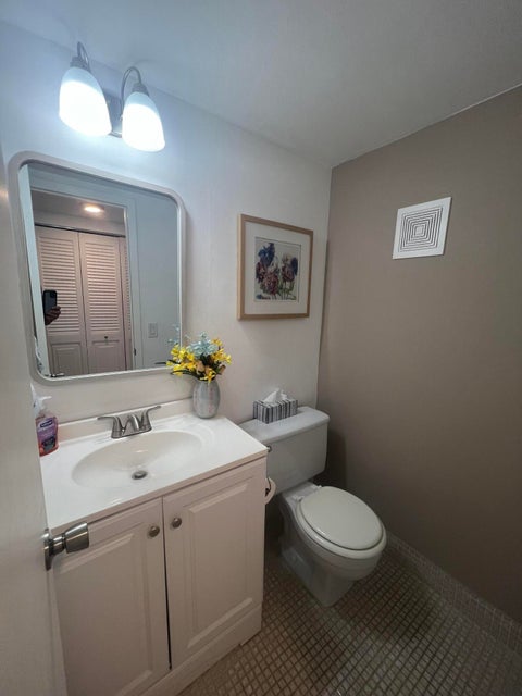 Tiny photo for 79 Dorset B, Boca Raton, FL 33434 (MLS # B26070903)