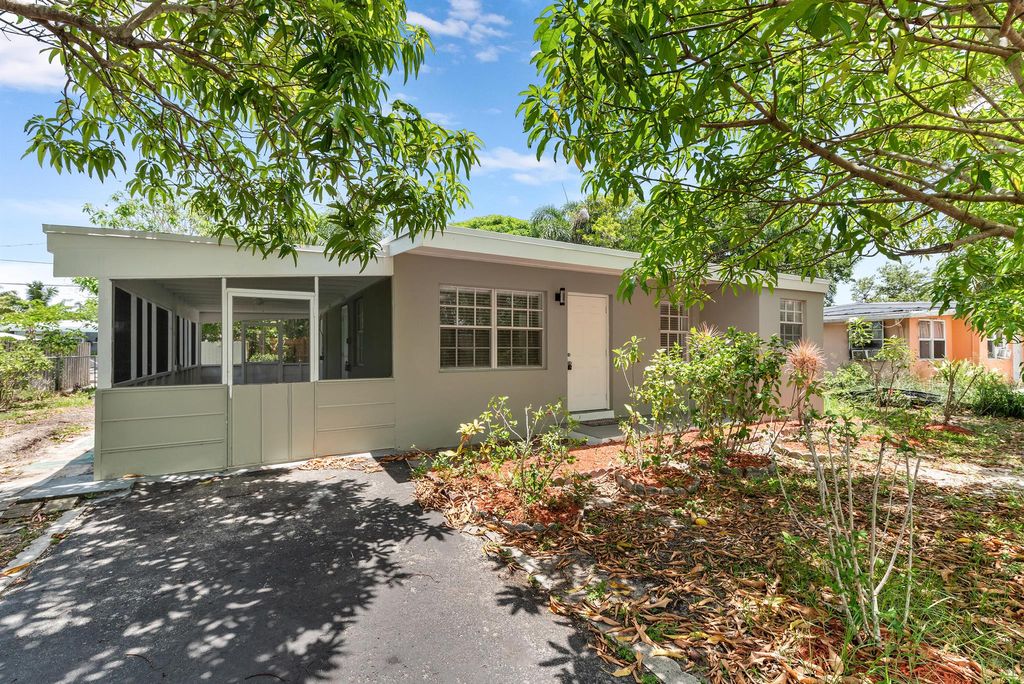 Photo of 5030 Old Spanish Road, Lake Worth, FL 33462 (MLS # R11099655)