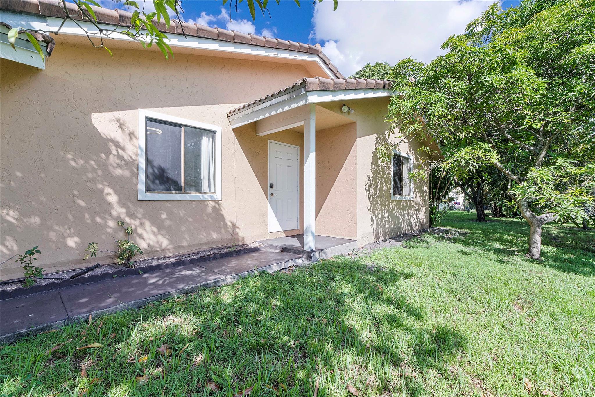 Coral Spgs Sub 1 59-30 B - Residential Income