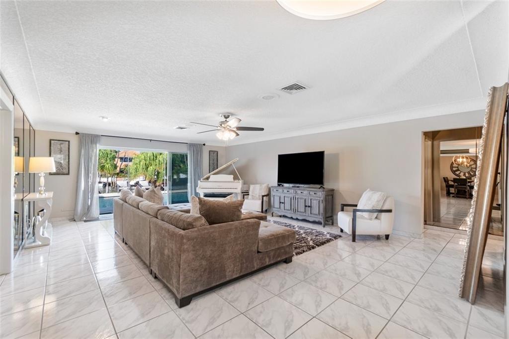 Venetian Isles 3rd Sec 47 - Residential