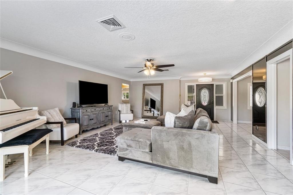 Venetian Isles 3rd Sec 47 - Residential