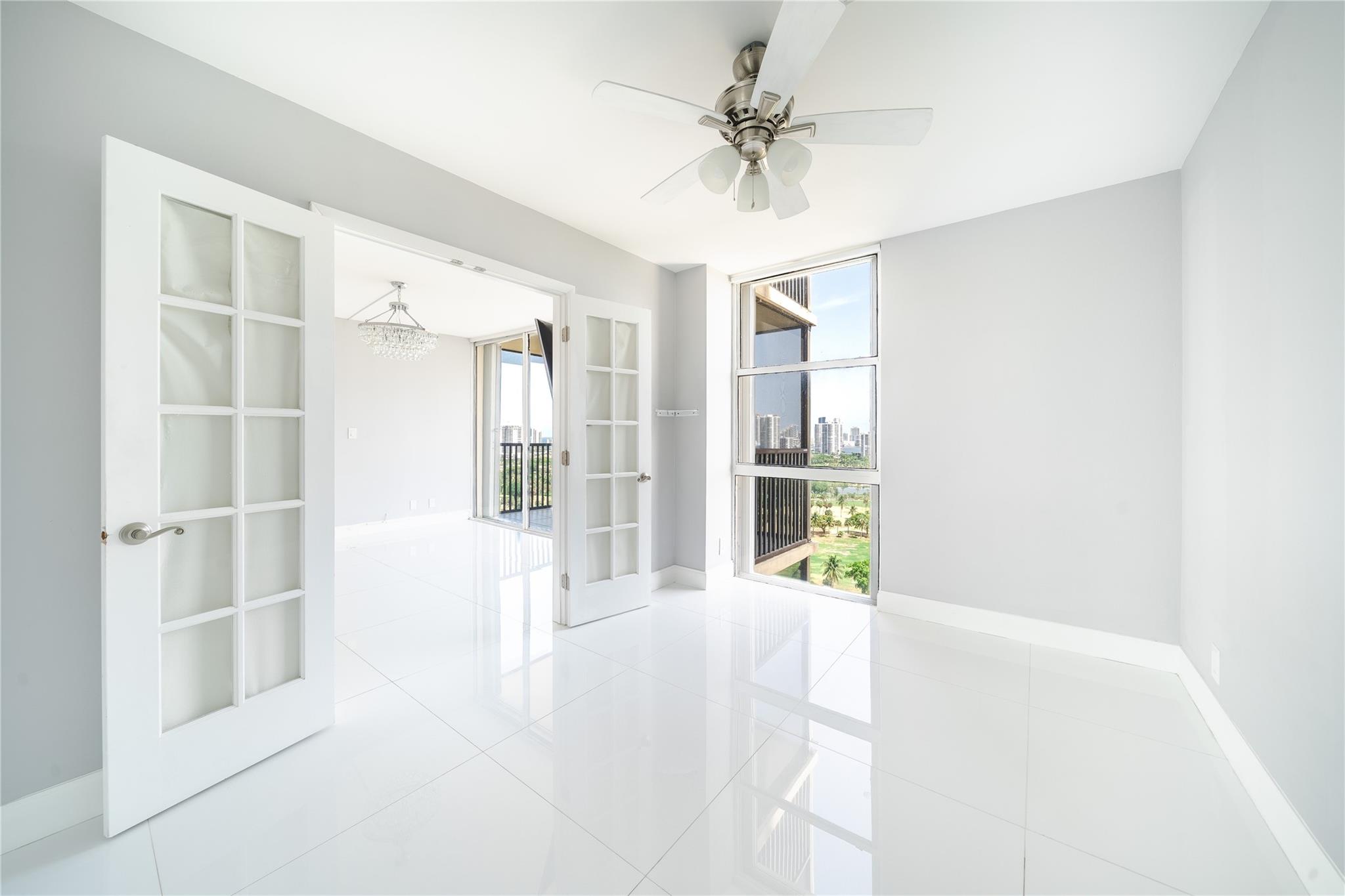 CORONADO COND - TOWER III - Residential