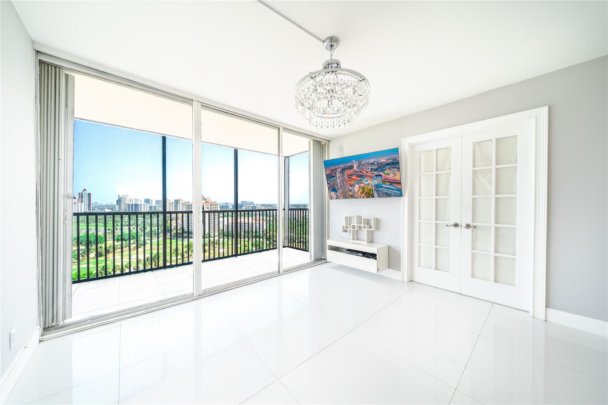 CORONADO COND - TOWER III - Residential