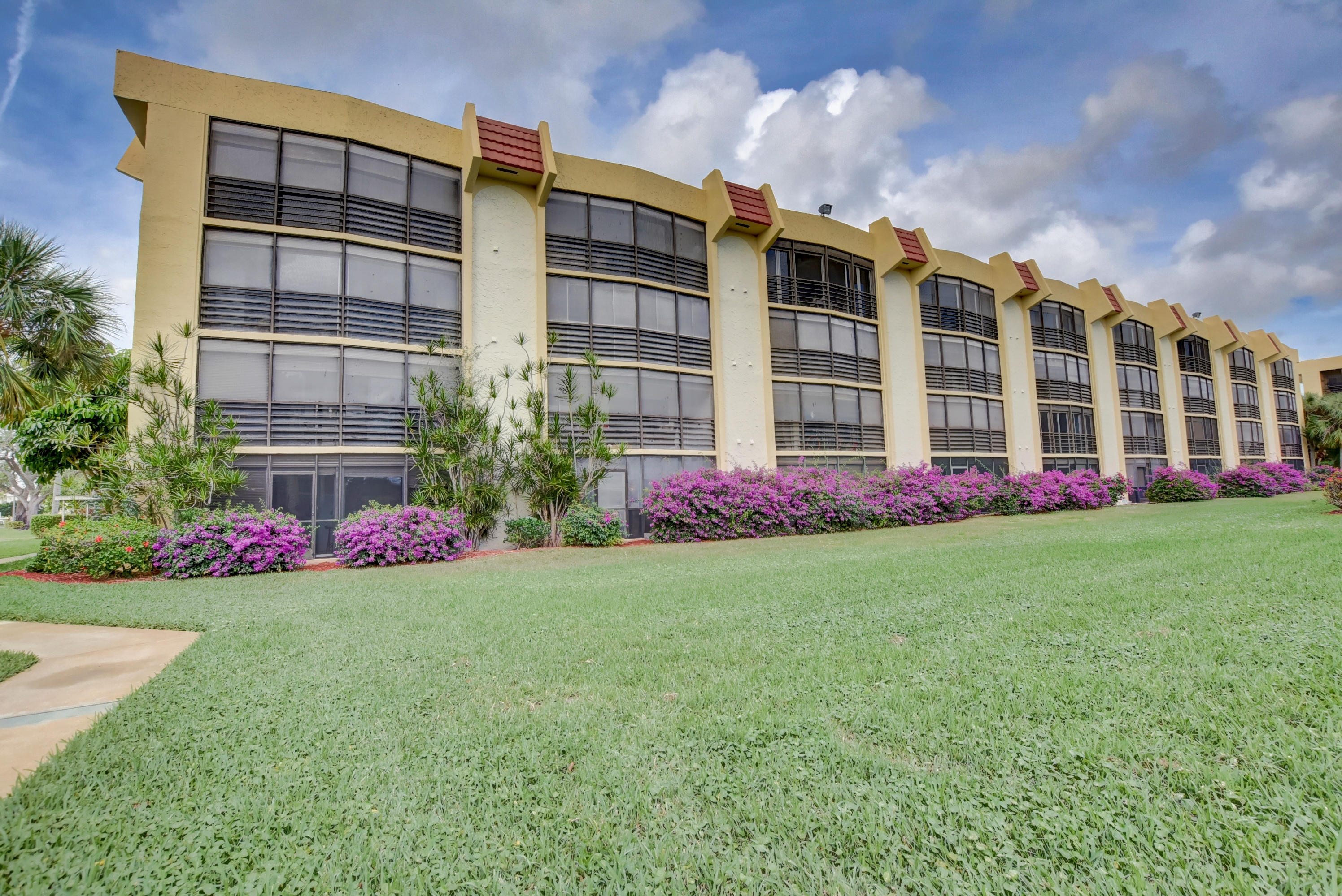 PINES OF BOCA BARWOOD CONDO - Residential