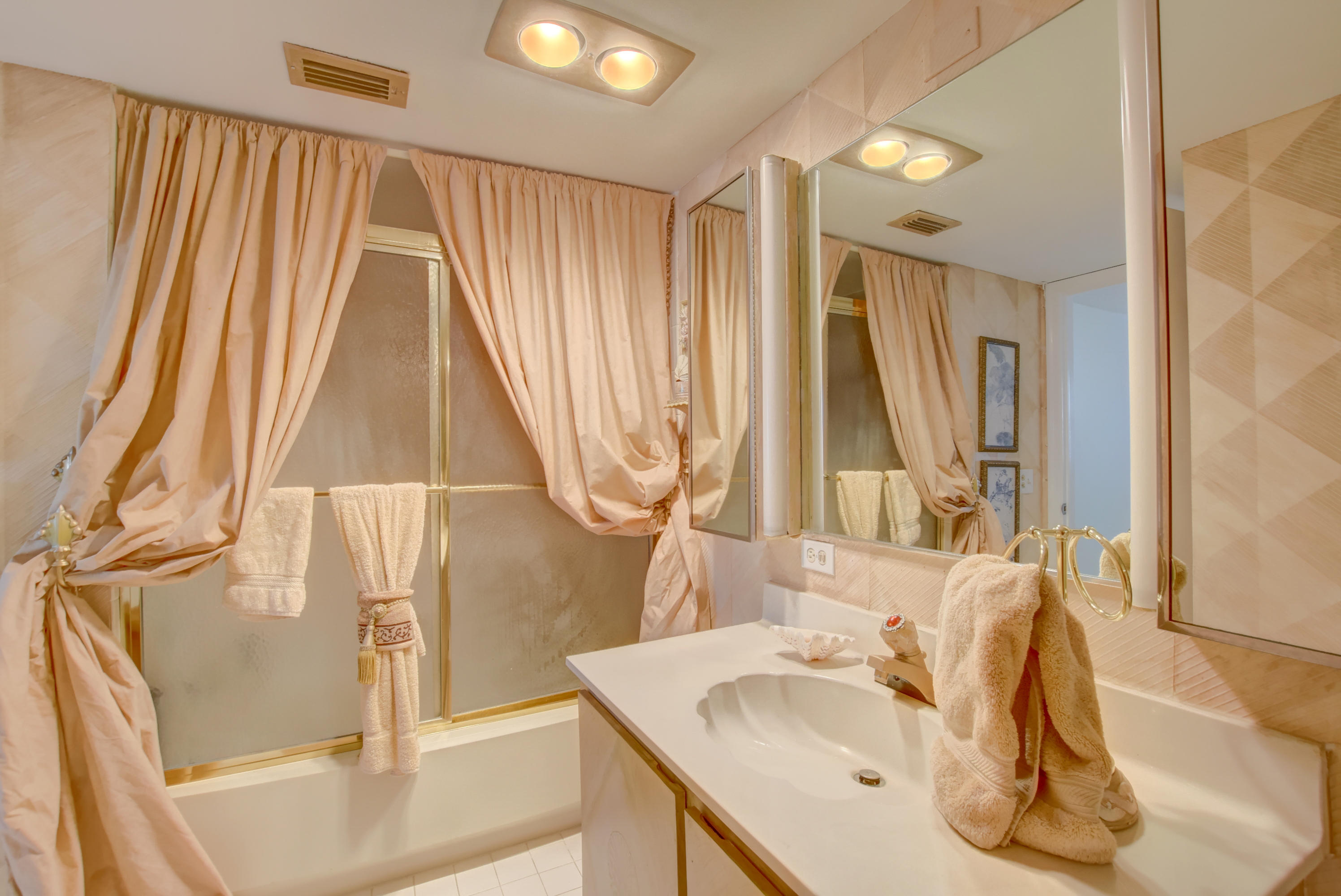 PINES OF BOCA BARWOOD CONDO - Residential