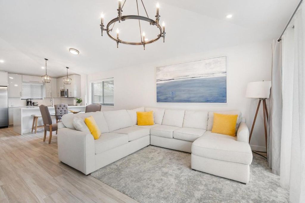 Photo of 101 Club Drive, Palm Beach Gardens, FL 33418 (MLS # R11132561)