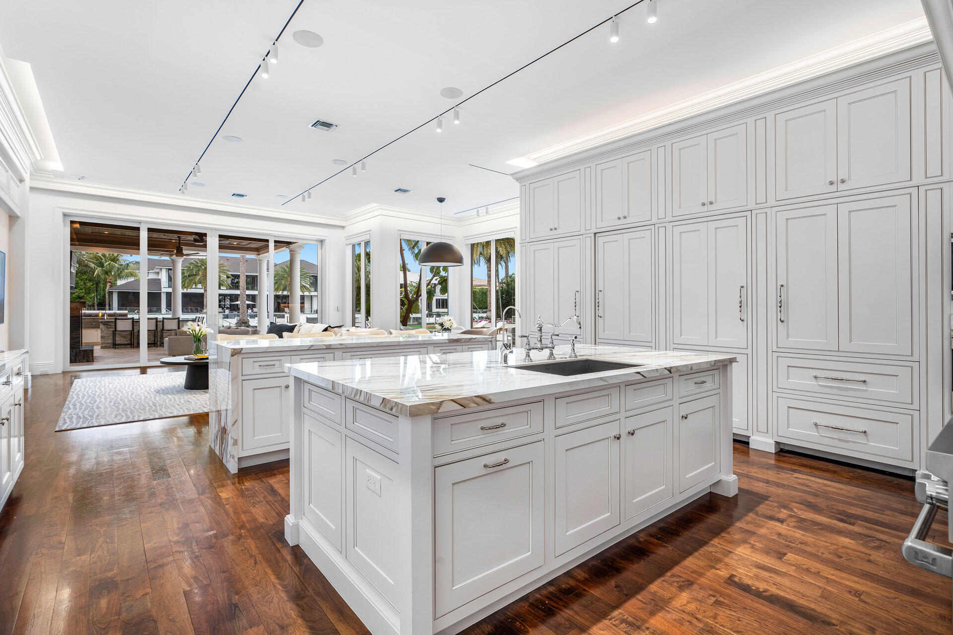 ROYAL PALM YACHT & COUNTR - Residential