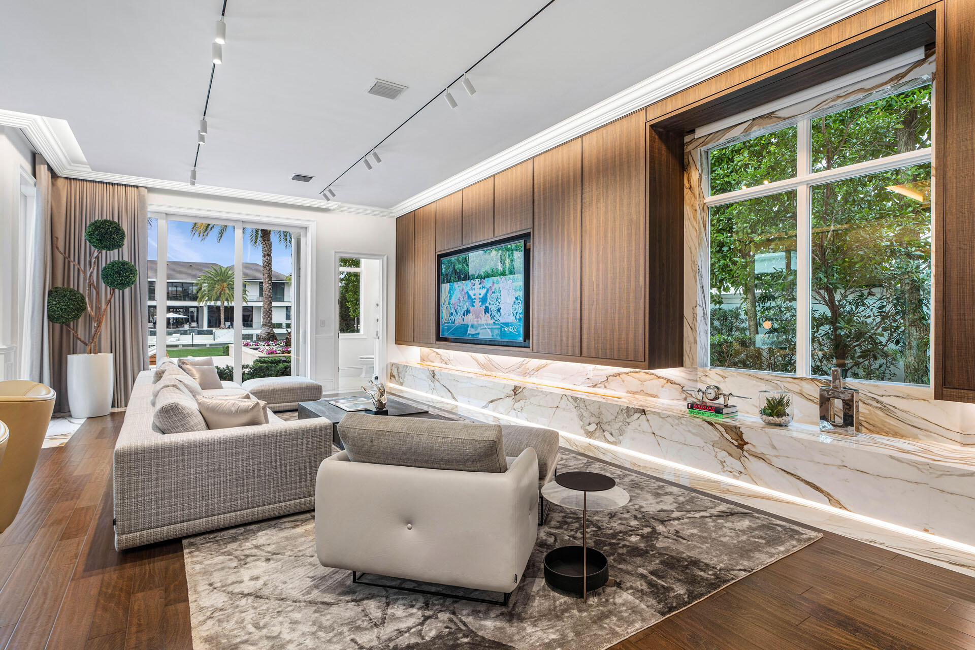 ROYAL PALM YACHT & COUNTR - Residential