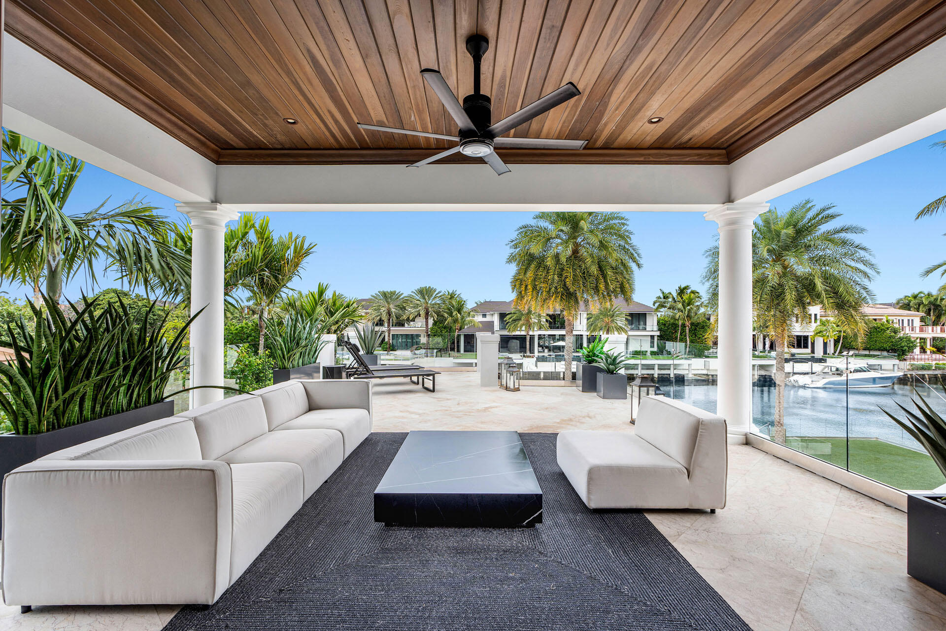 ROYAL PALM YACHT & COUNTR - Residential