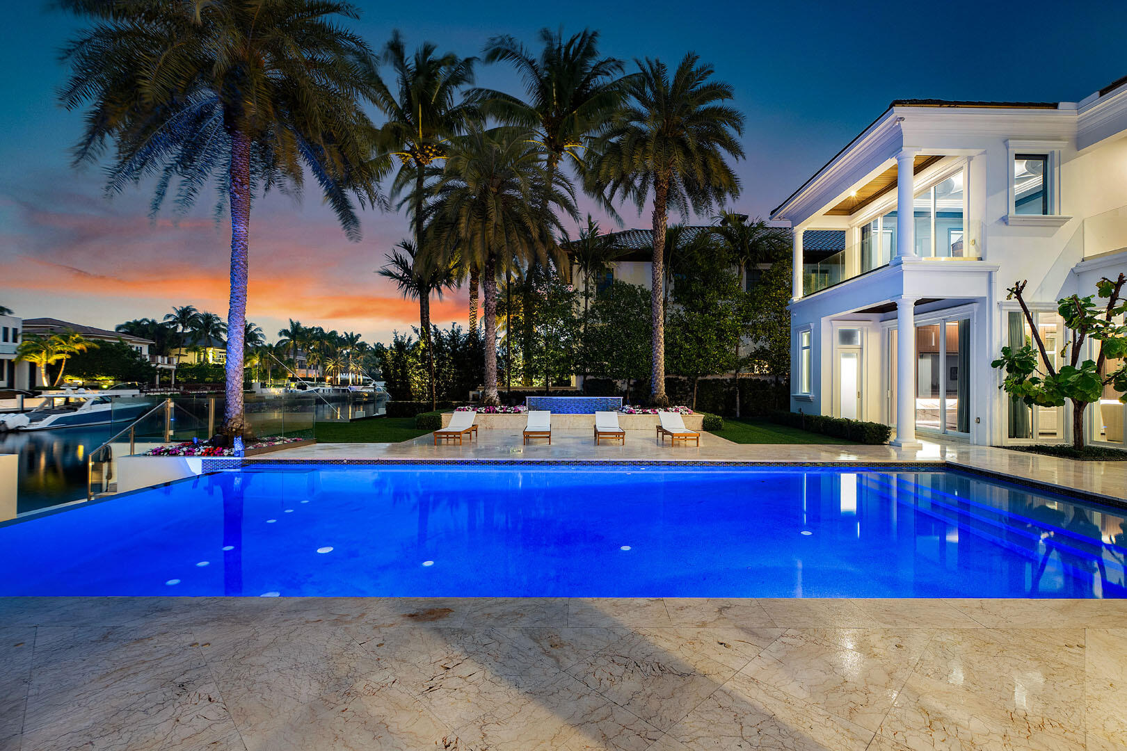 ROYAL PALM YACHT & COUNTR - Residential