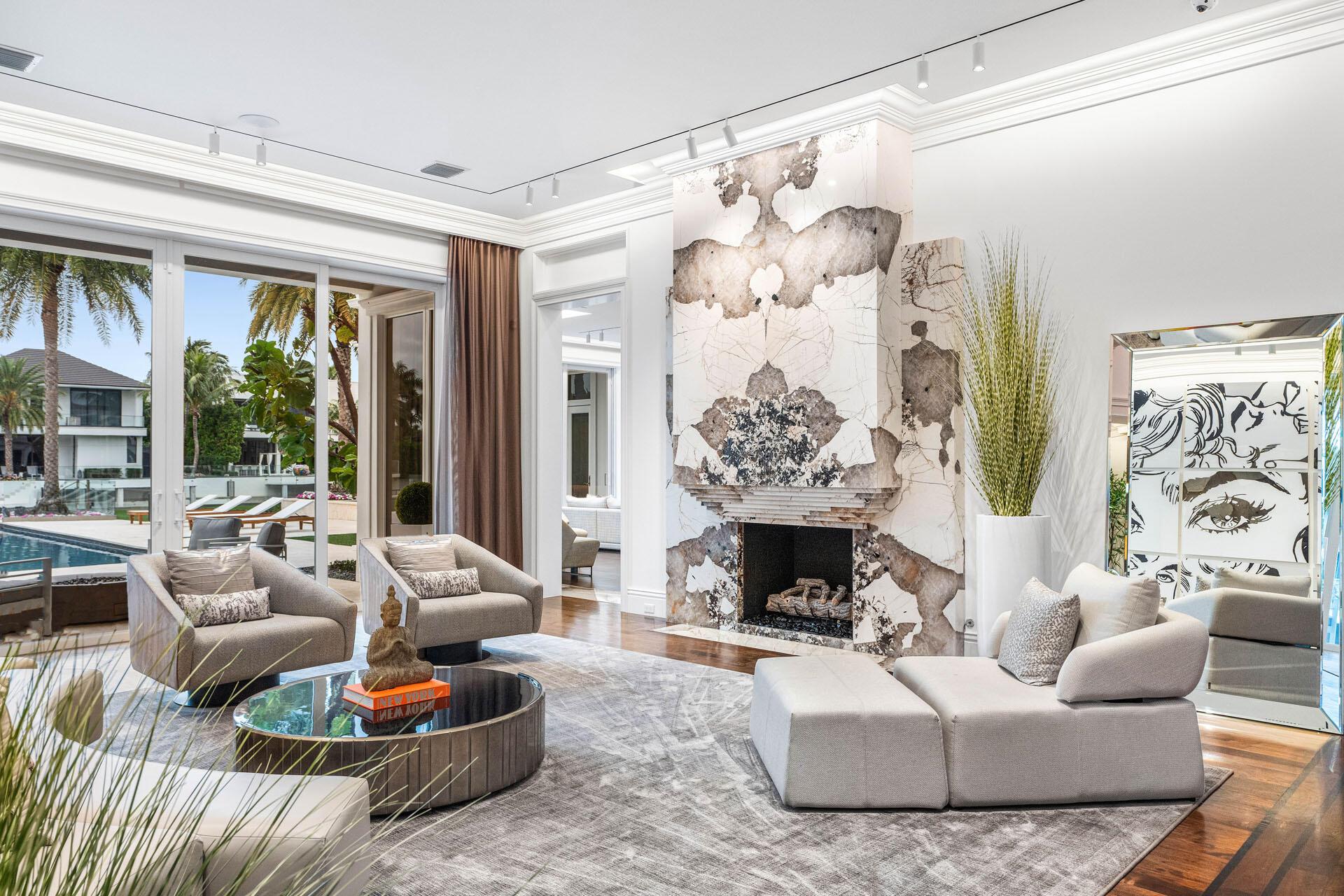 ROYAL PALM YACHT & COUNTR - Residential