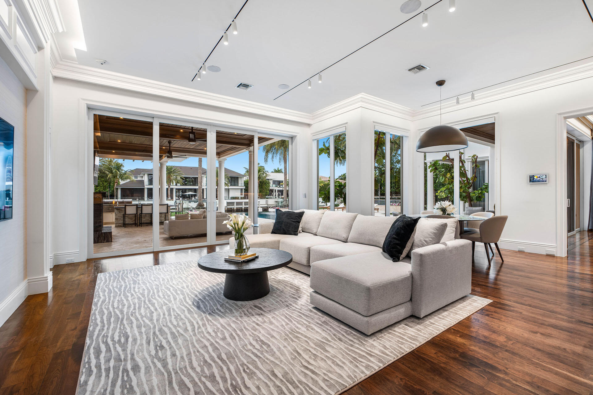 ROYAL PALM YACHT & COUNTR - Residential