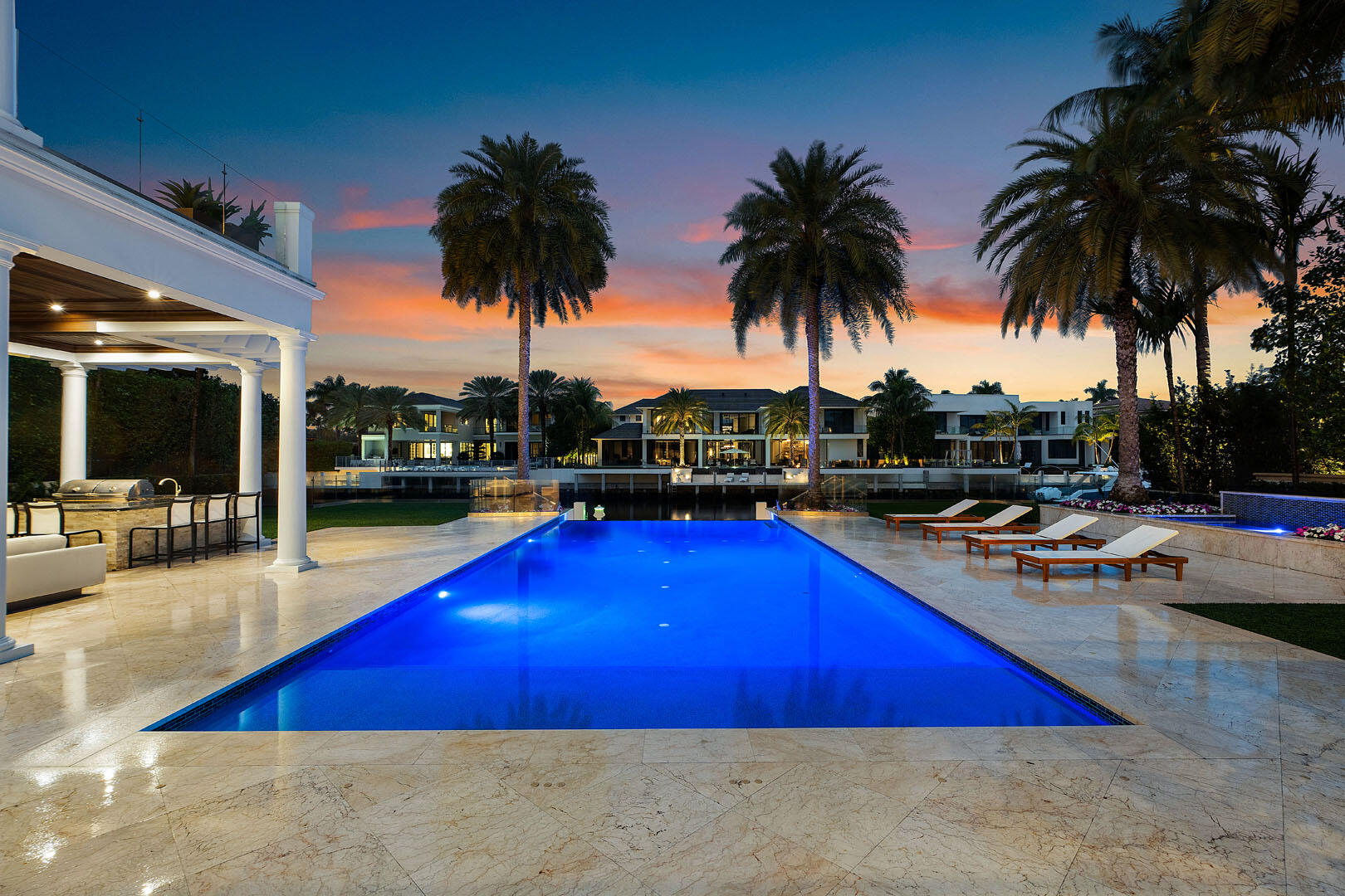 ROYAL PALM YACHT & COUNTR - Residential