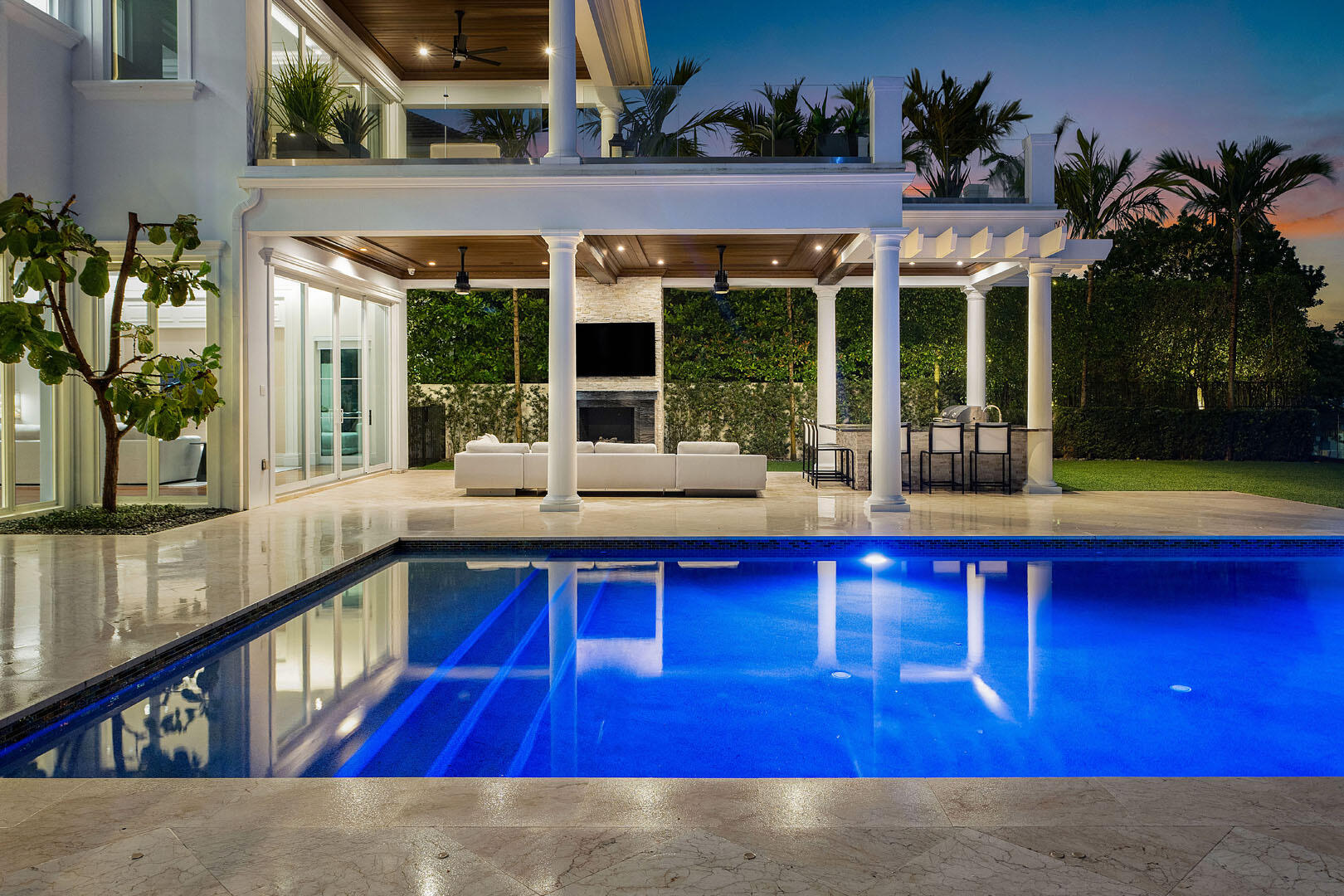 ROYAL PALM YACHT & COUNTR - Residential