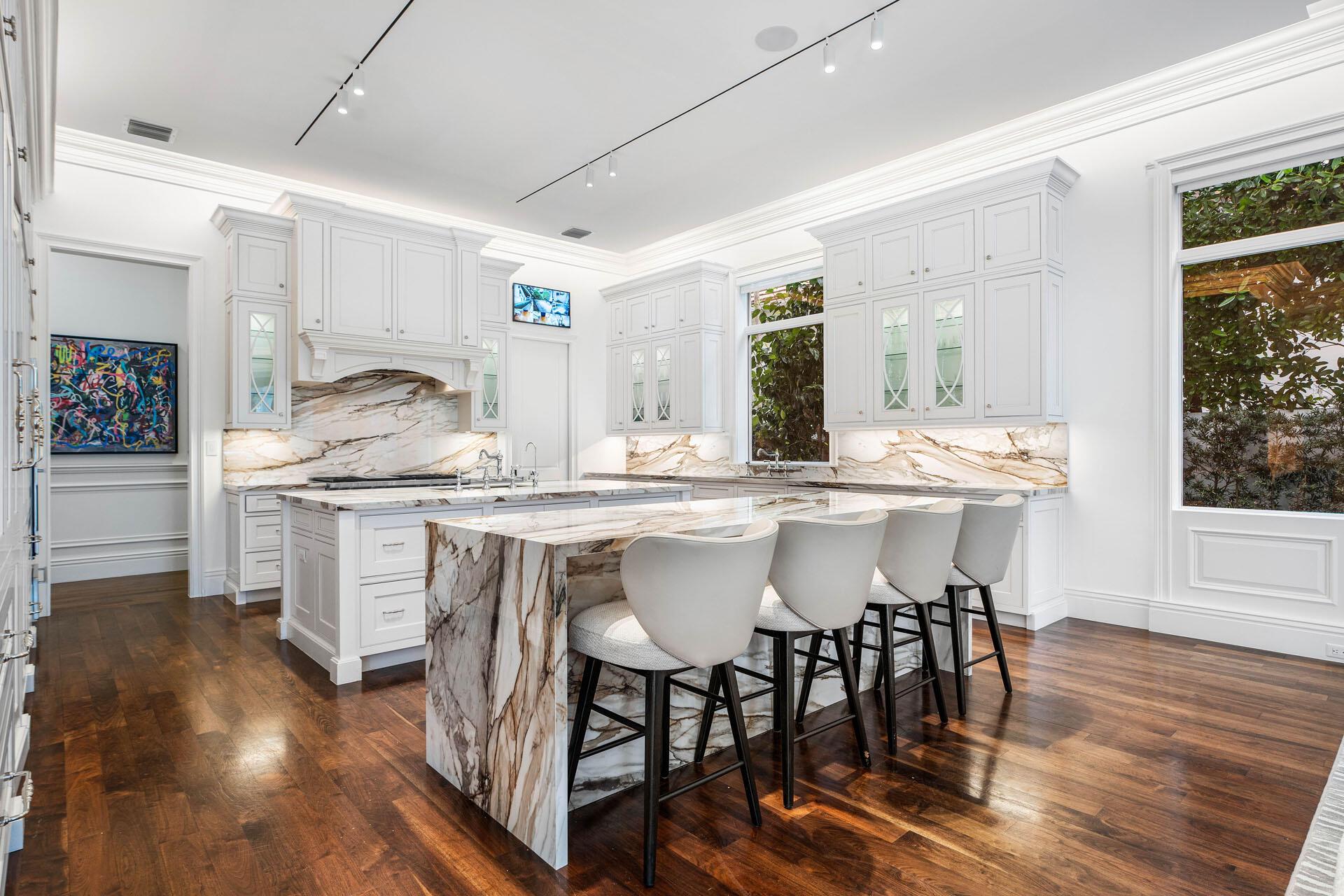 ROYAL PALM YACHT & COUNTR - Residential