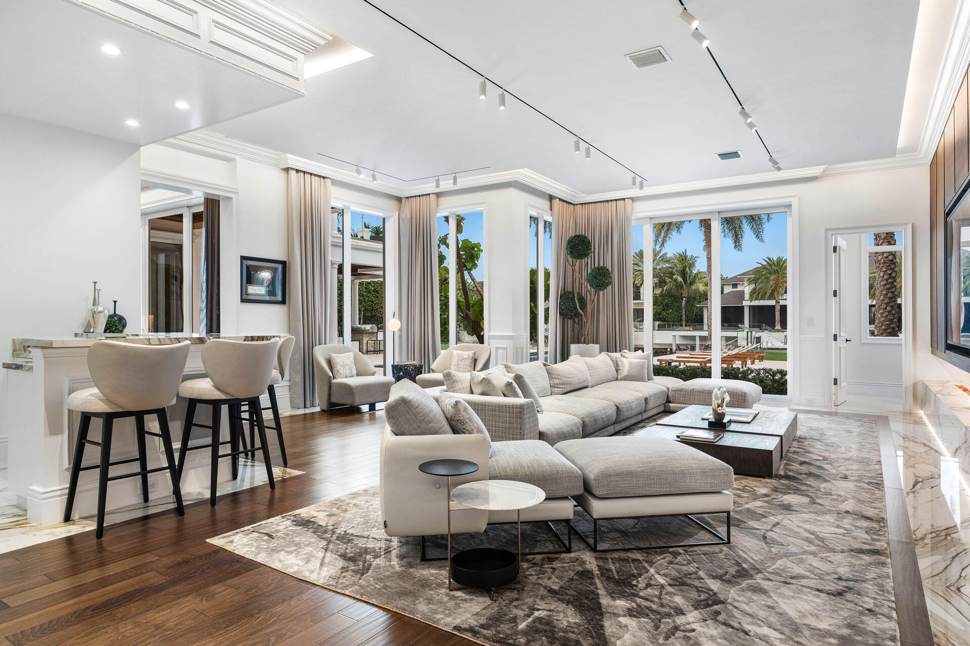 ROYAL PALM YACHT & COUNTR - Residential