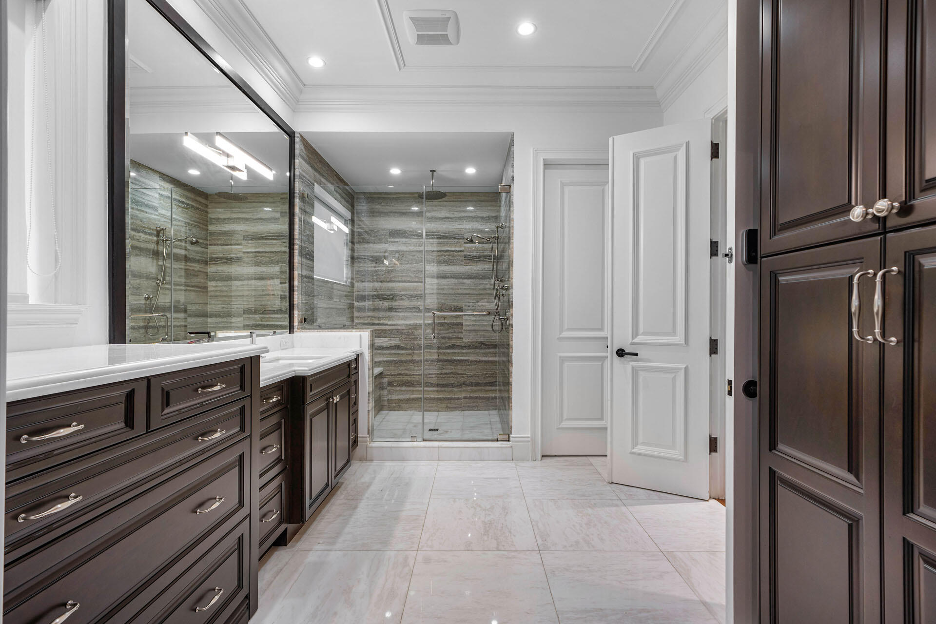 ROYAL PALM YACHT & COUNTR - Residential