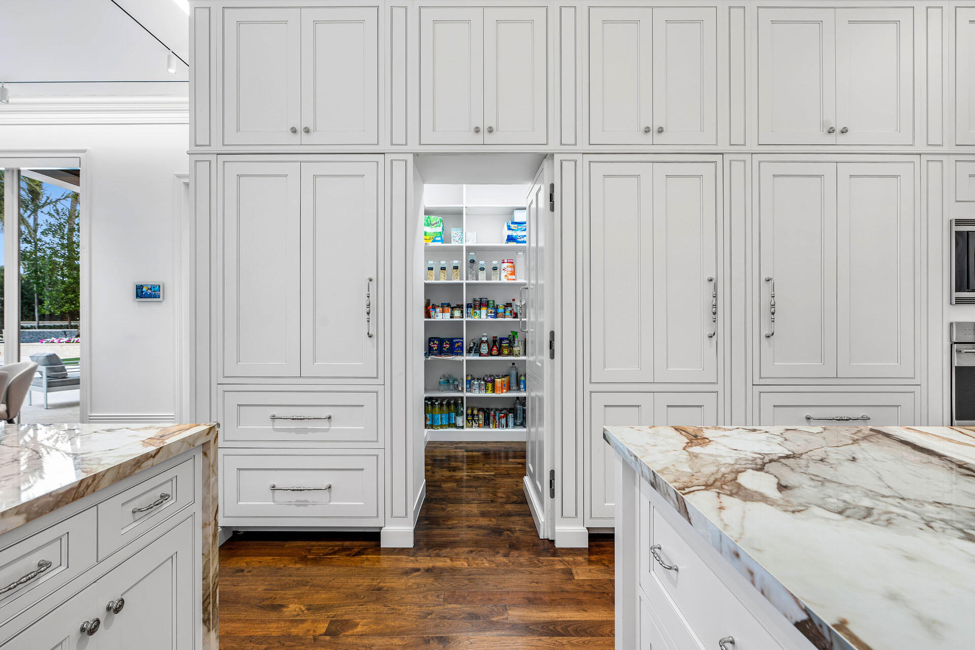 ROYAL PALM YACHT & COUNTR - Residential