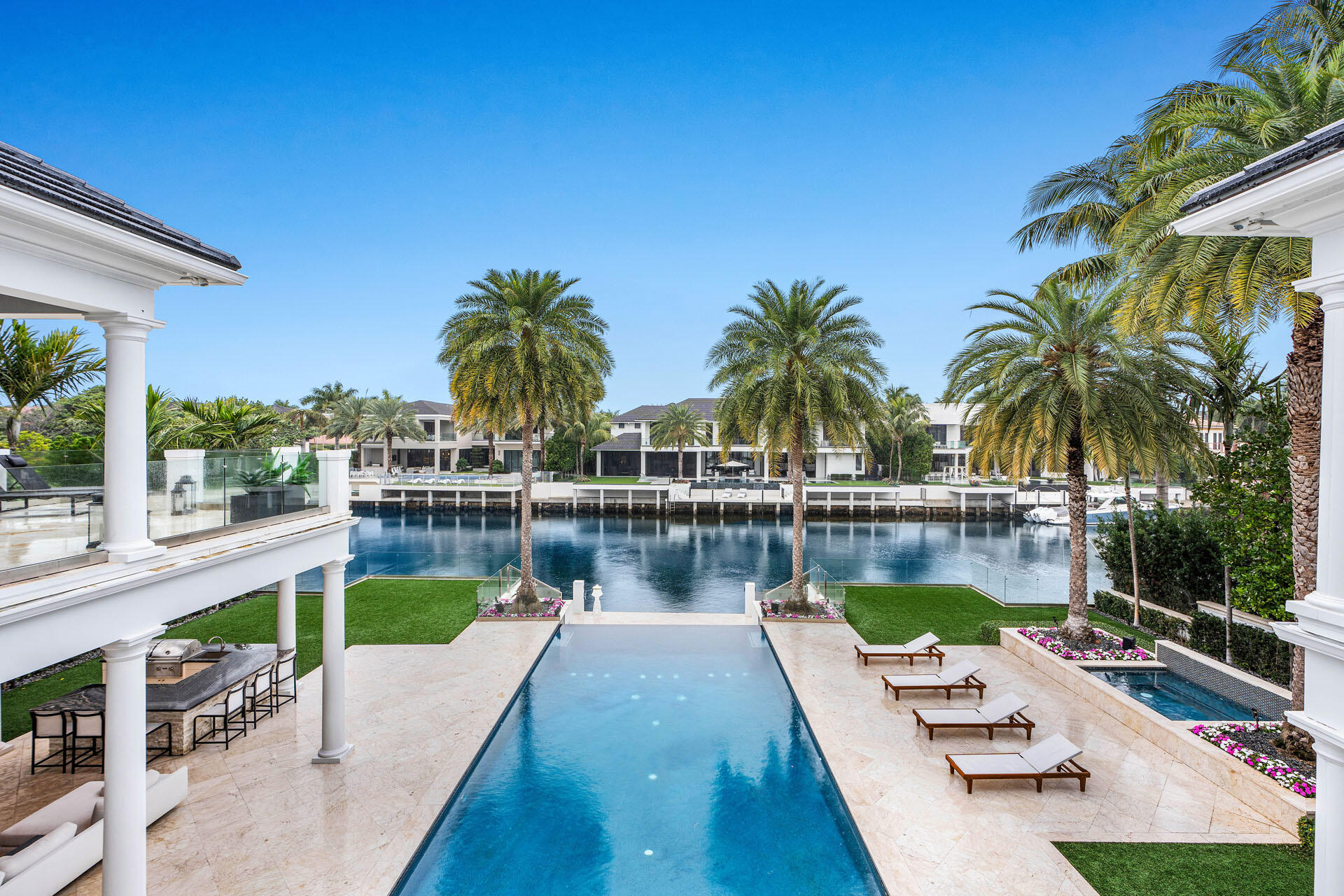 ROYAL PALM YACHT & COUNTR - Residential