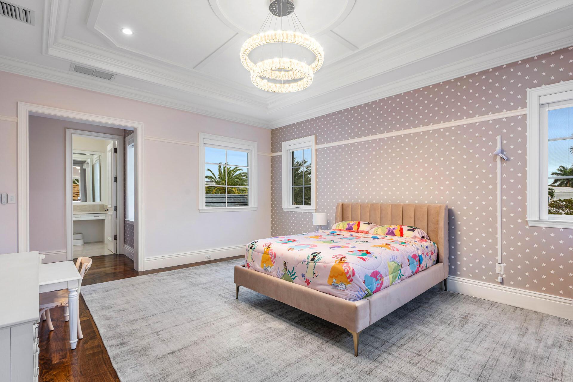 ROYAL PALM YACHT & COUNTR - Residential