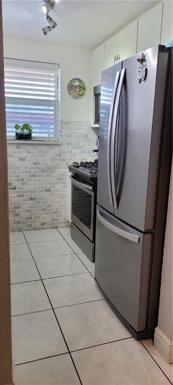 Tropical Manor Condo - Residential Lease