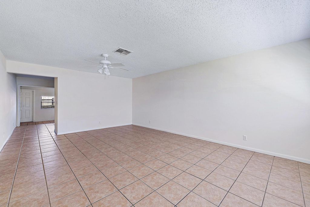 Photo of 9186 W Highland Pines Boulevard, Palm Beach Gardens, FL 33418 (MLS # R10956803)