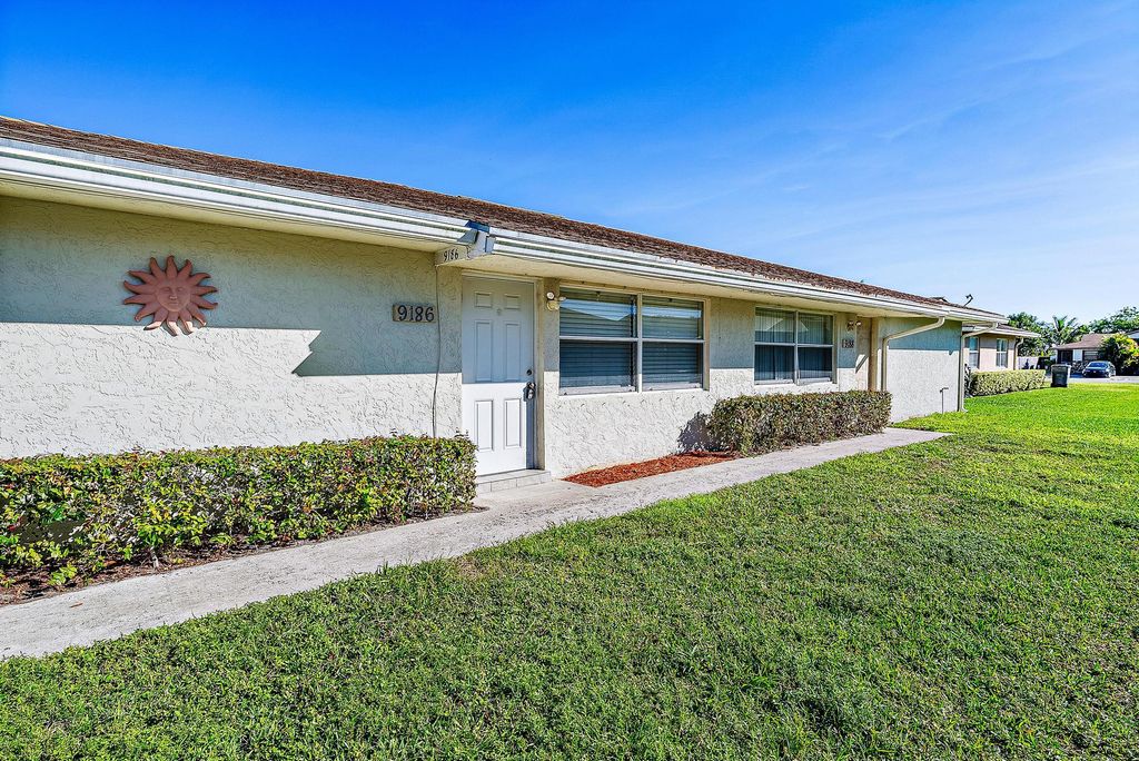 Photo of 9186 W Highland Pines Boulevard, Palm Beach Gardens, FL 33418 (MLS # R10956803)