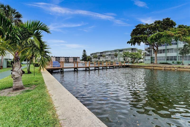 WATERGATE CONDOMINIUM - Residential