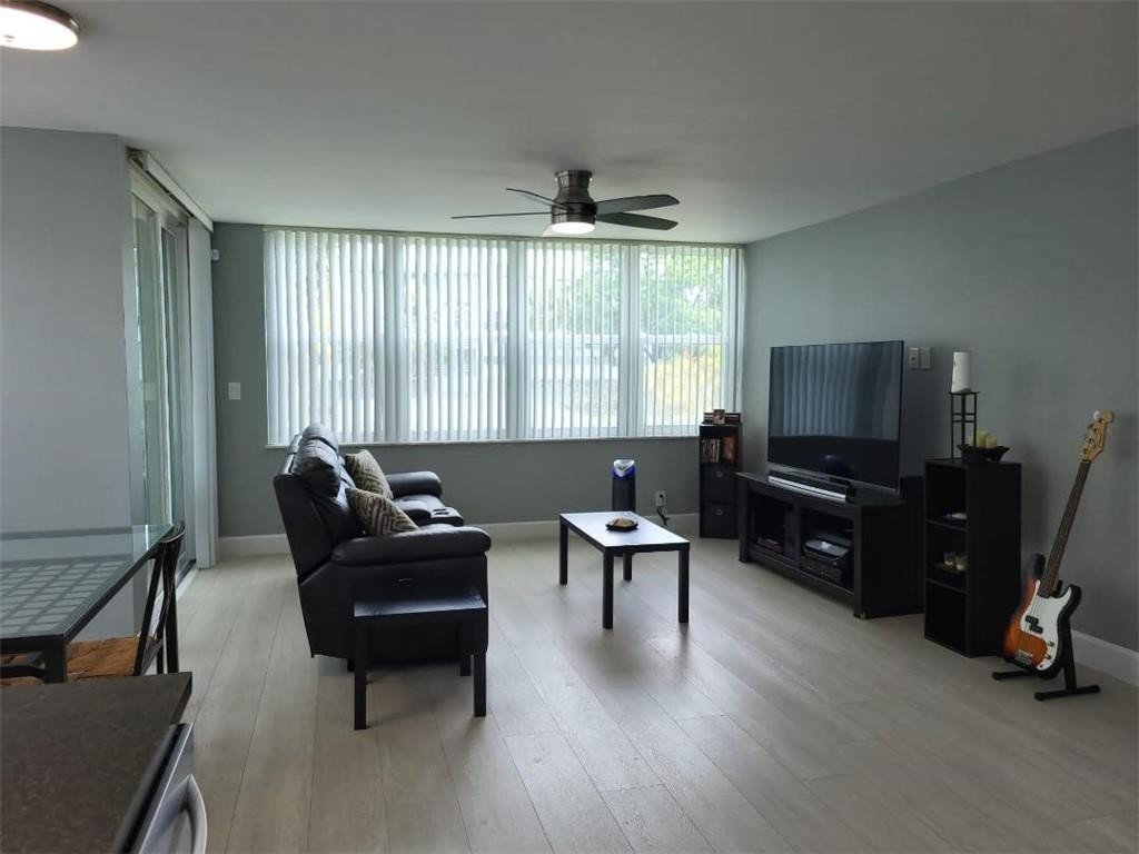 WATERGATE CONDOMINIUM - Residential