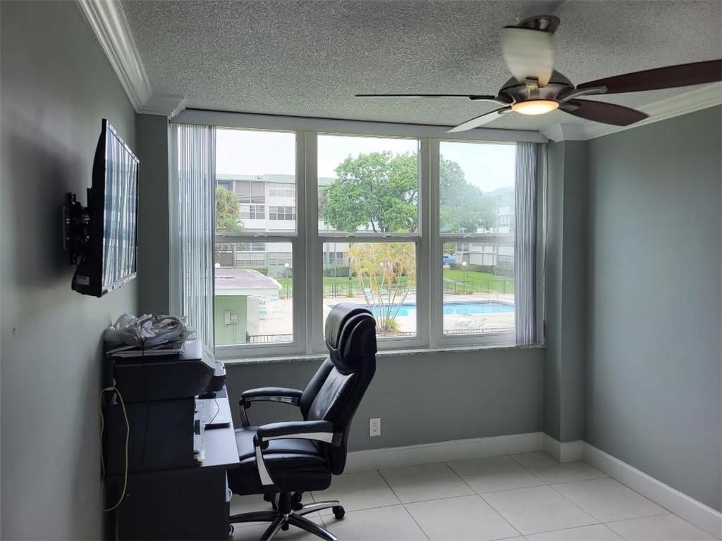 WATERGATE CONDOMINIUM - Residential