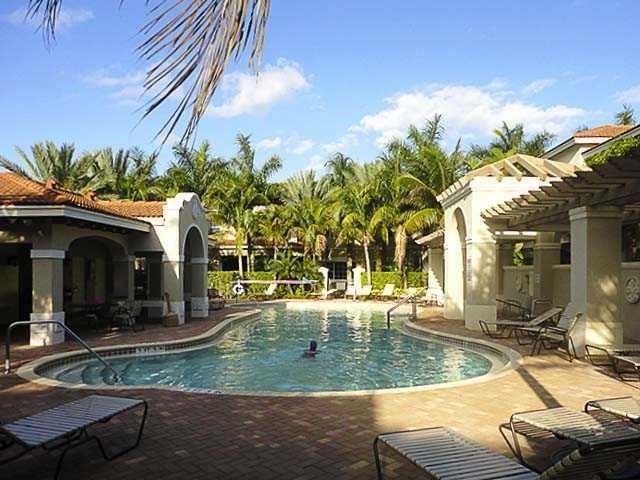 Cielo Twnhms/Shops/Donald - Residential Lease