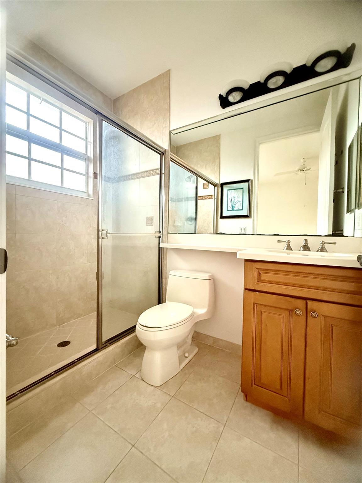 Cielo Twnhms/Shops/Donald - Residential Lease