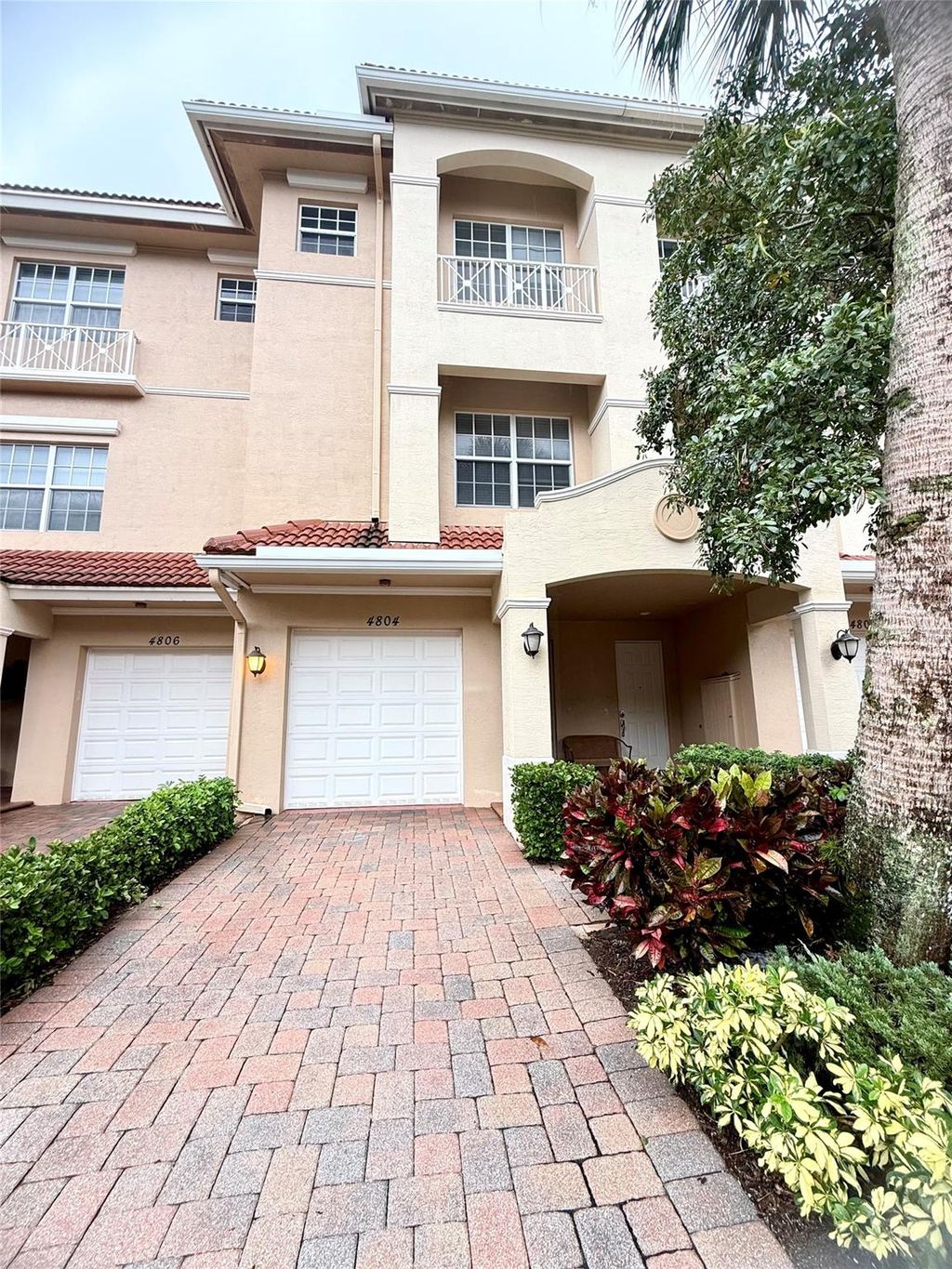 Photo of 4804 Sawgrass Breeze Drive, Palm Beach Gardens, FL 33418 (MLS # F10531097)