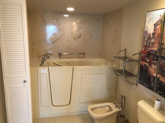 Boca Teeca Condo Unit 10 - Residential Lease