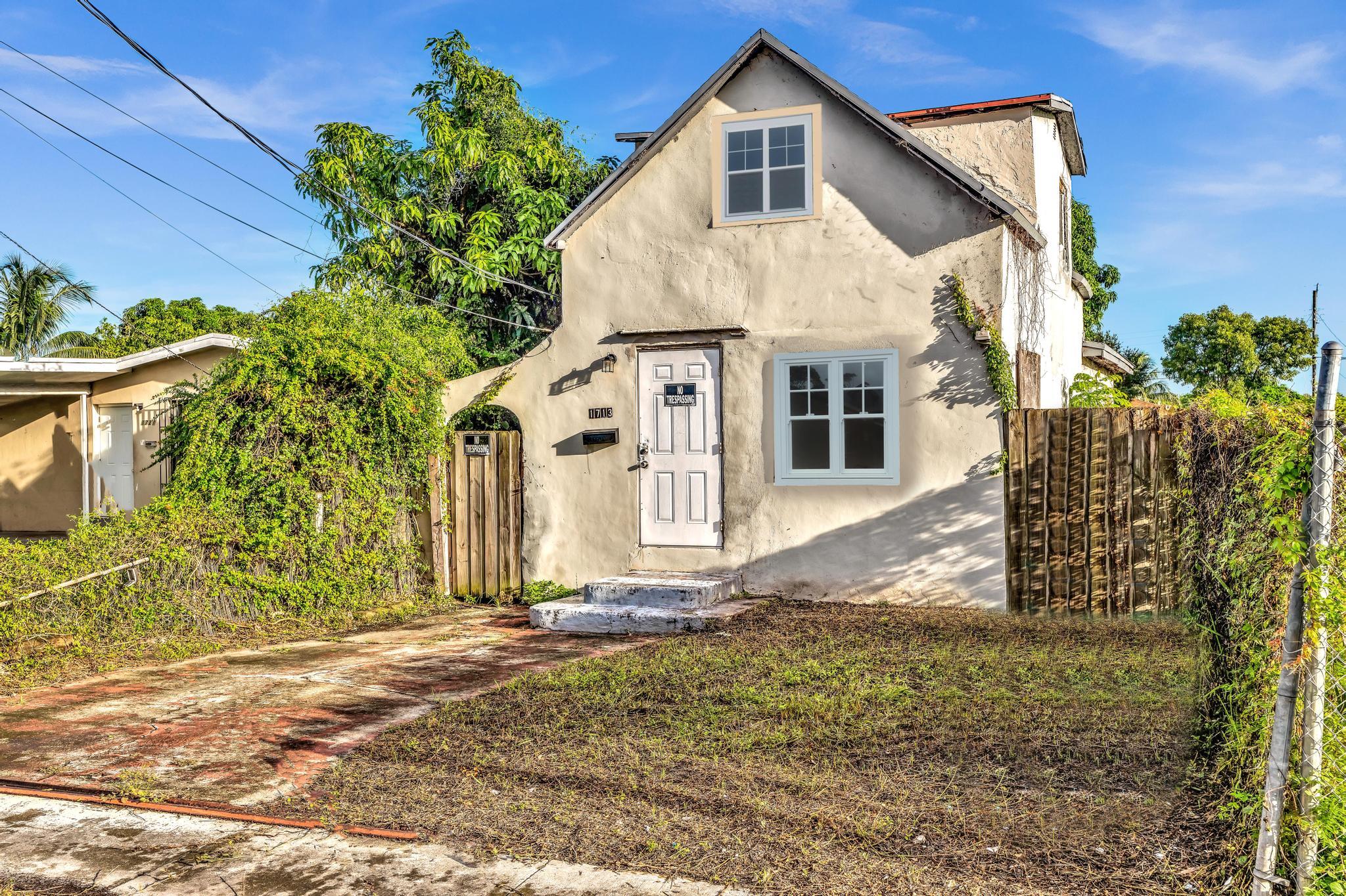 1713 NW 76th Terrace