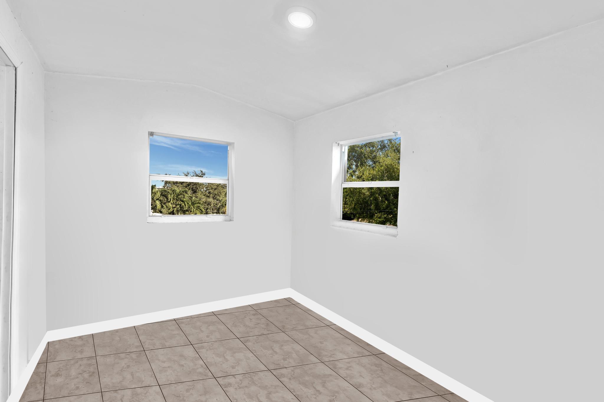 TENNYSON HEIGHTS - Residential