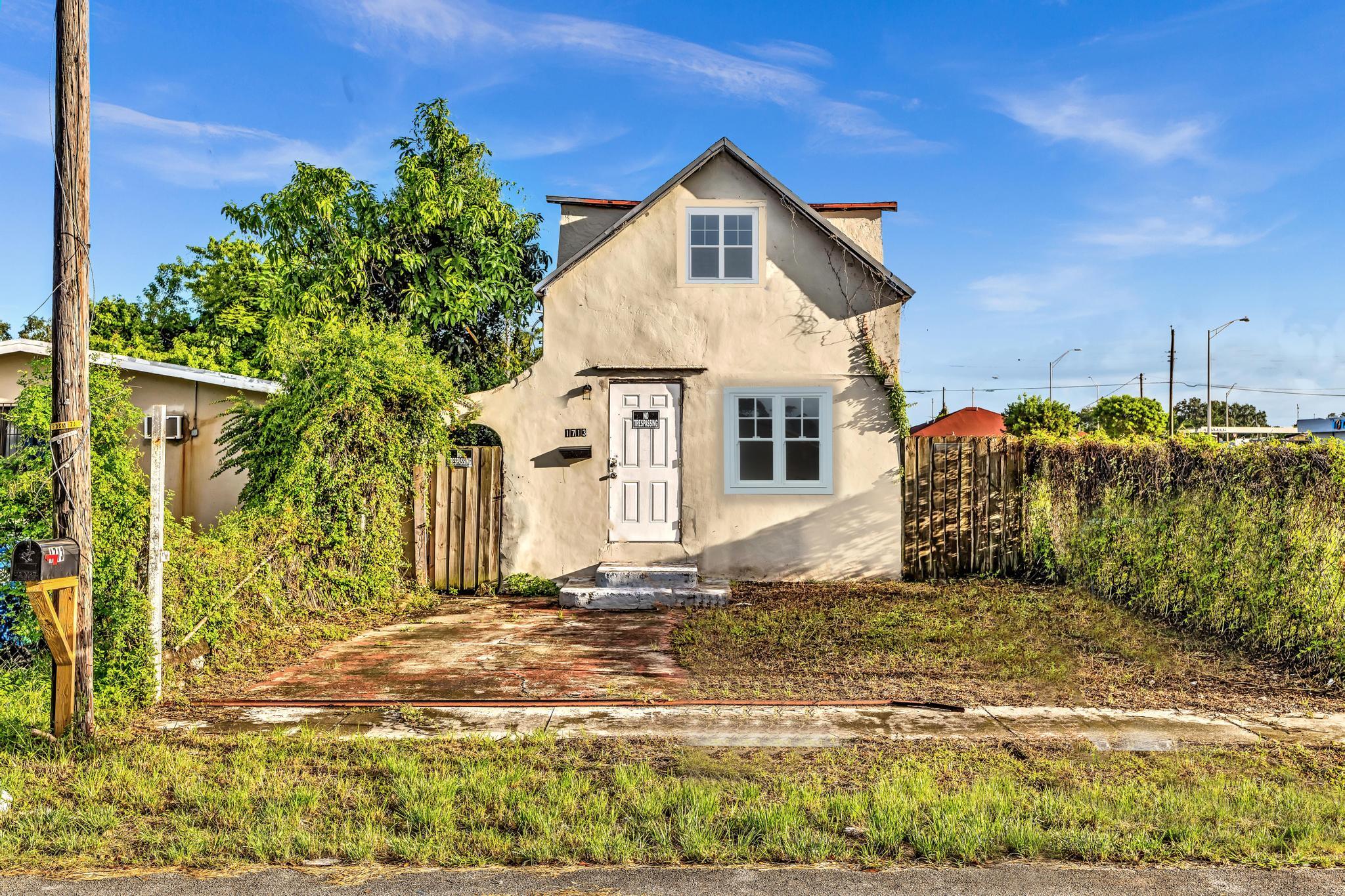 TENNYSON HEIGHTS - Residential