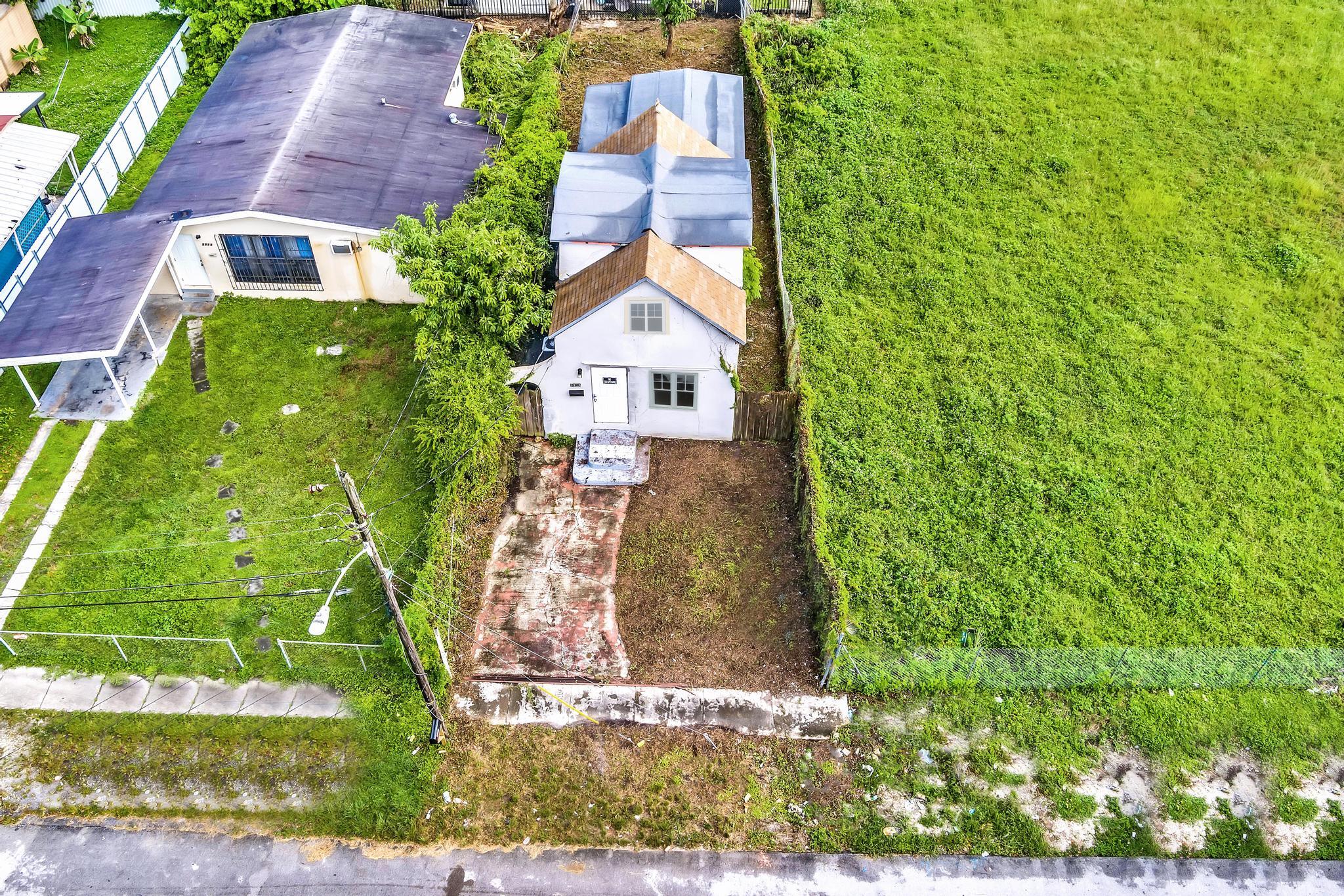 TENNYSON HEIGHTS - Residential
