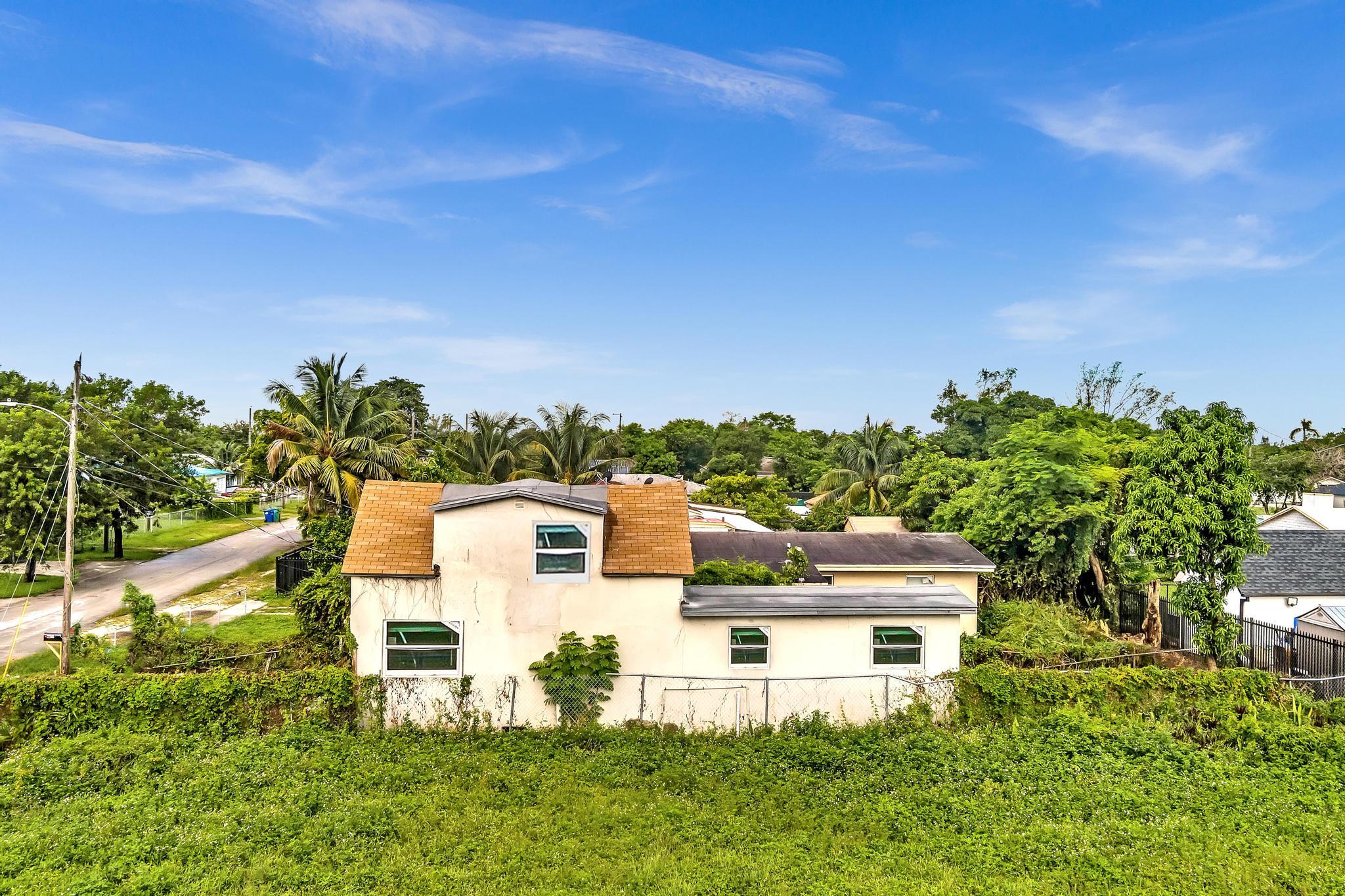 TENNYSON HEIGHTS - Residential