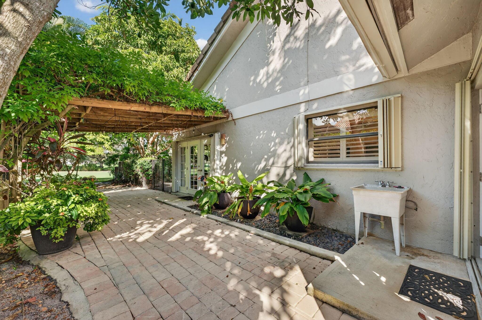 BOCA GROVE PLANTATION - Residential