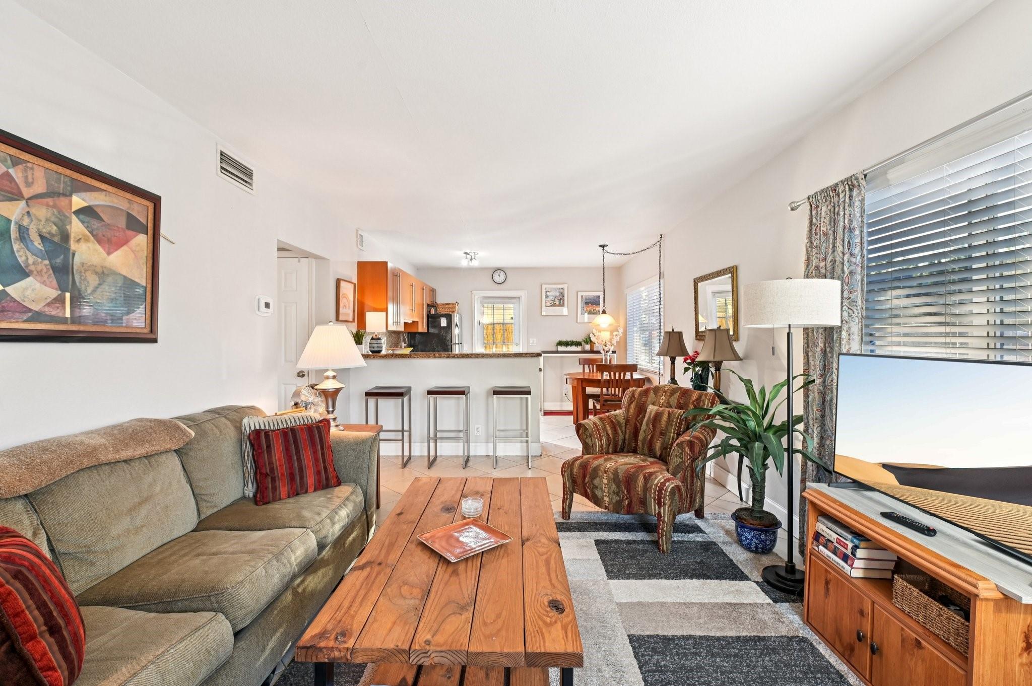 1424 Holly Heights Dr 1