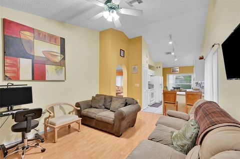 Single Family Residence in Pembroke Pines FL 450 188th Ter Ter 20.jpg