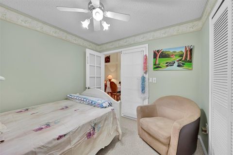 Single Family Residence in Pembroke Pines FL 450 188th Ter Ter 11.jpg