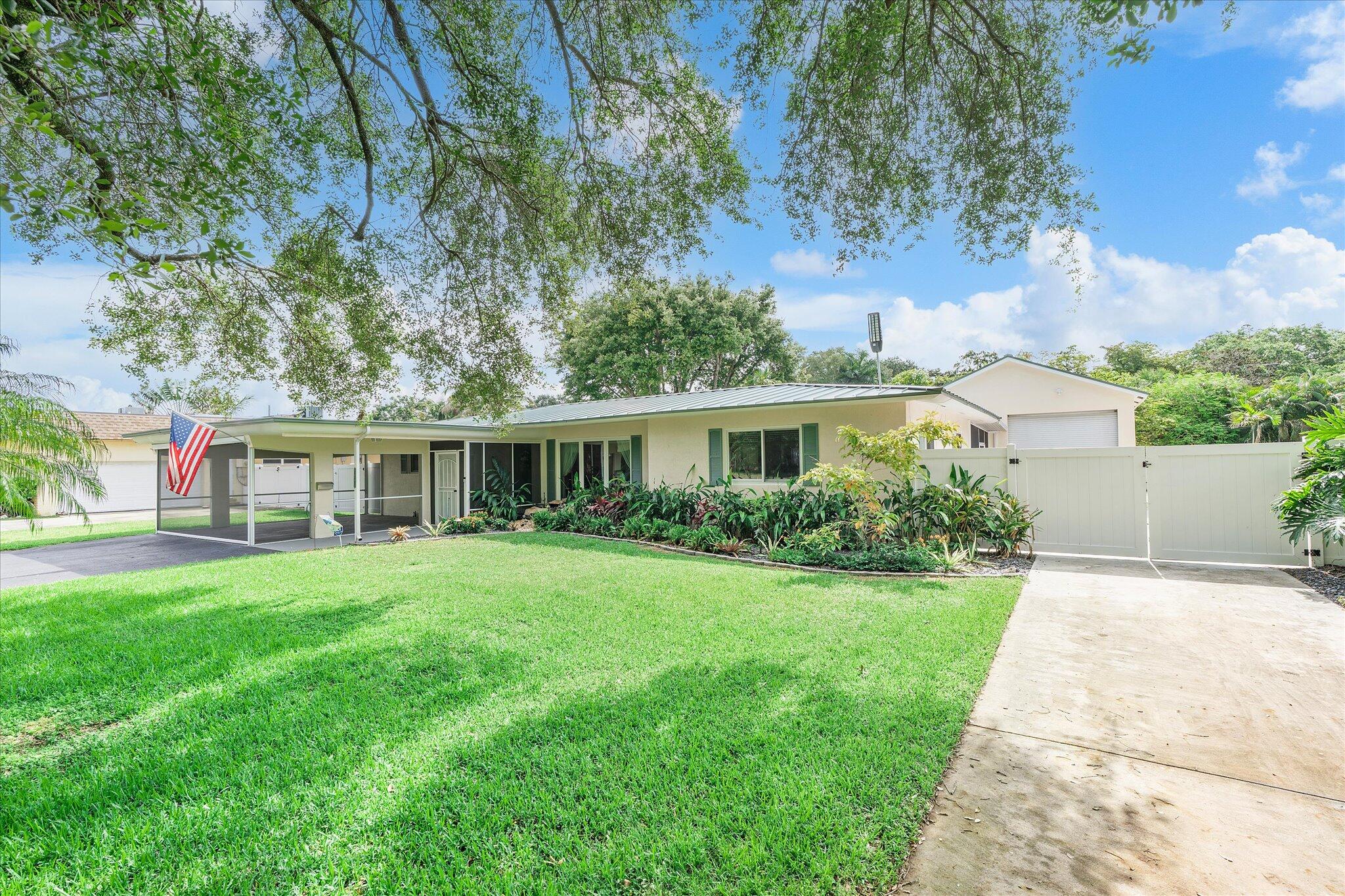PLANTATION GARDENS 3RD SEC - Residential