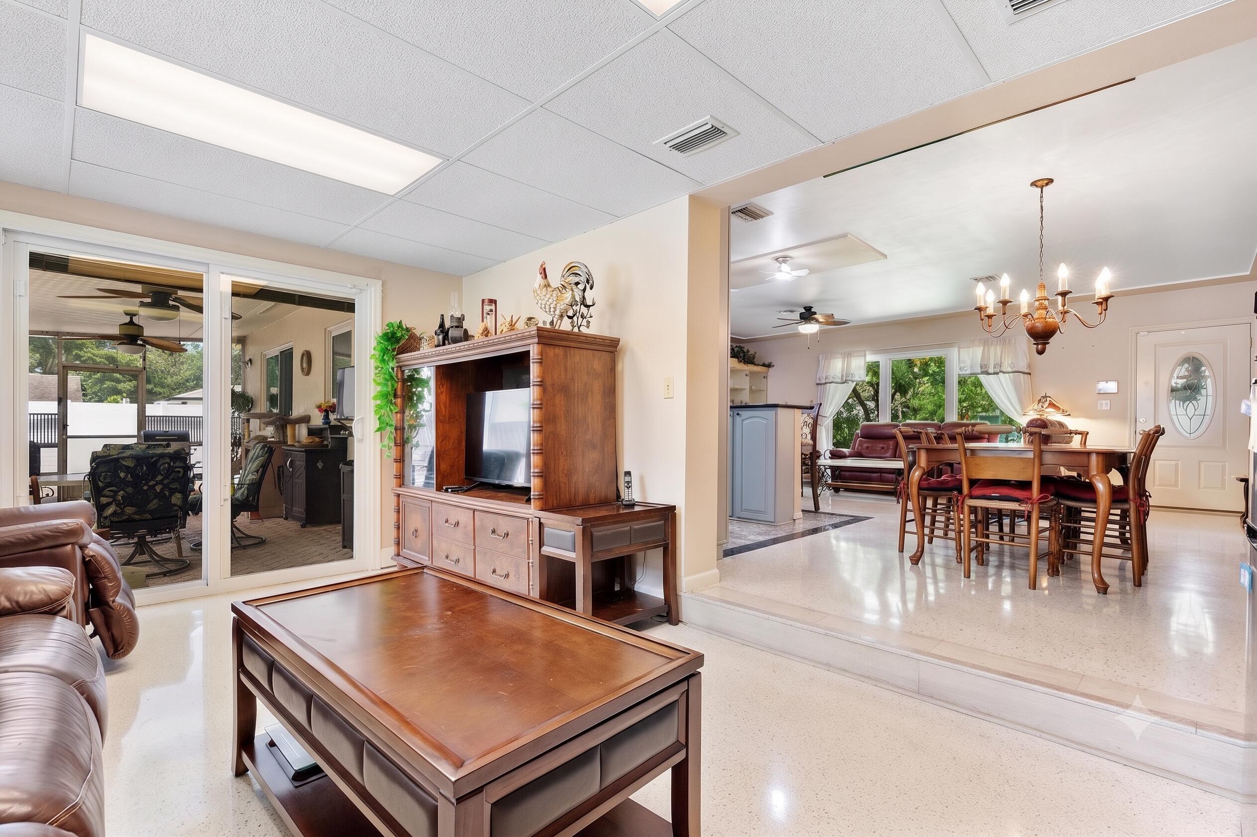 PLANTATION GARDENS 3RD SEC - Residential