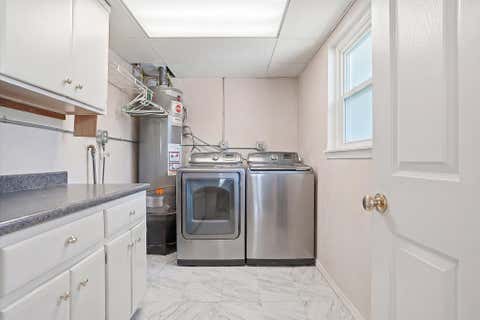 Tiny photo for 660 Azalea Court, Plantation, FL 33317 (MLS # B26033403)