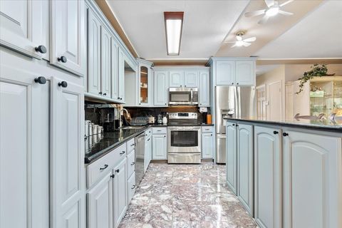 Tiny photo for 660 Azalea Court, Plantation, FL 33317 (MLS # B26033403)