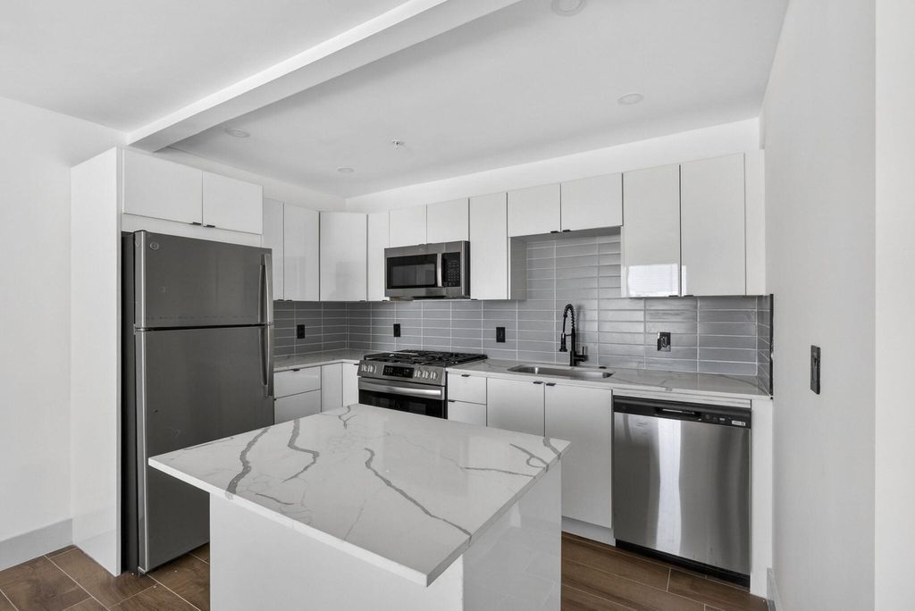Photo of 2032 N Dixie Highway #10, West Palm Beach, FL 33407 (MLS # B26019138)
