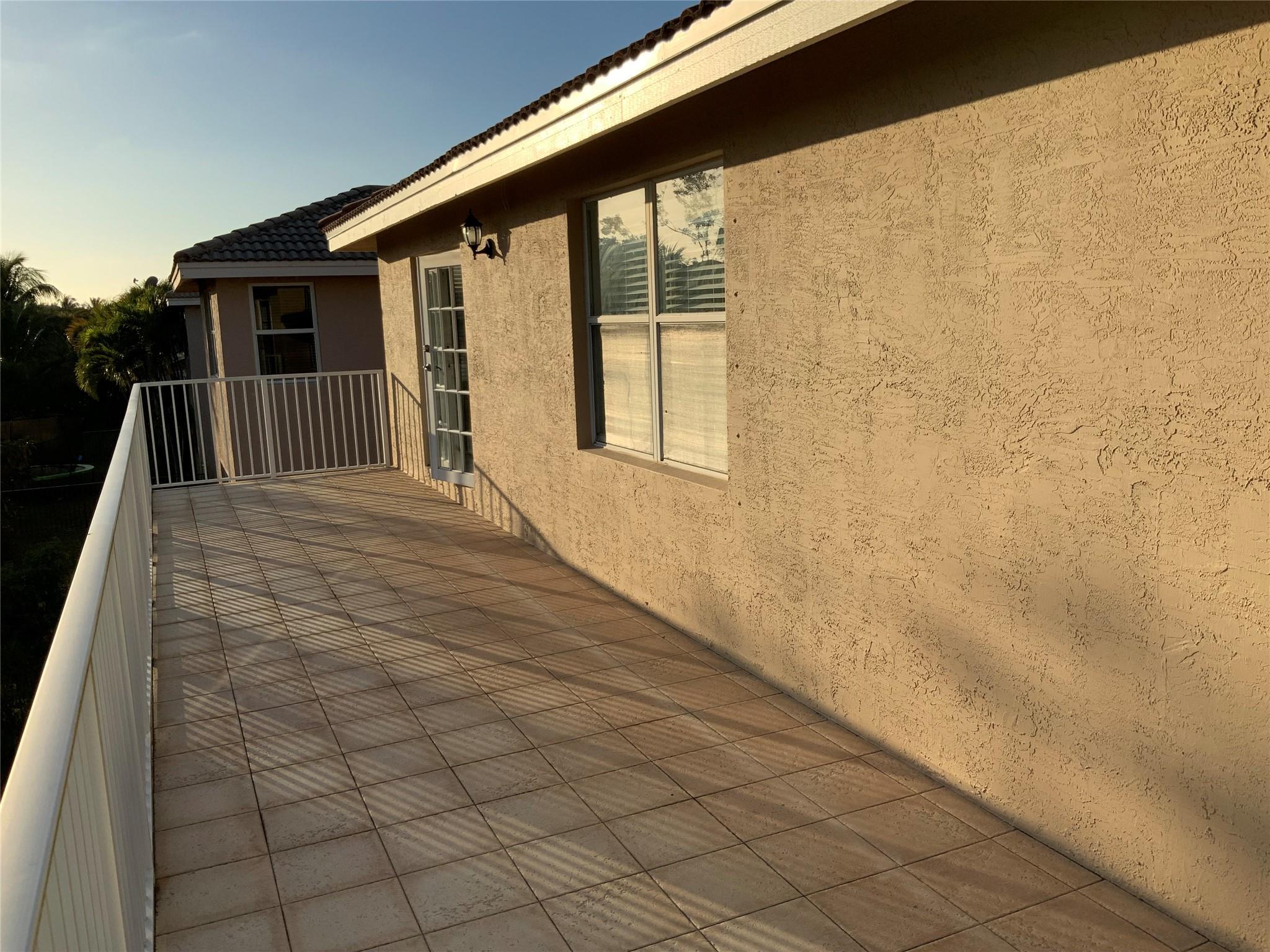 SUNSET FALLS - Residential Lease