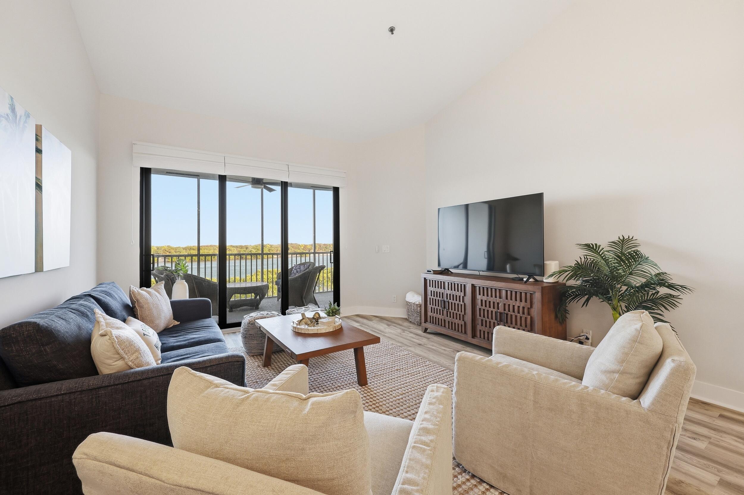 TEQUESTA COVE CONDO - Residential